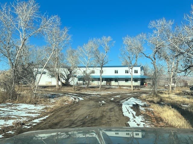 Barndominium approach with trees