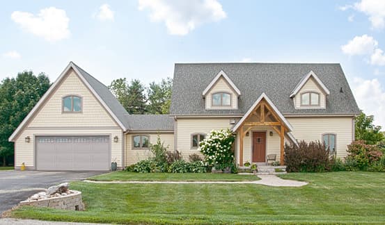 Raynor Aspen 200 residential garage door